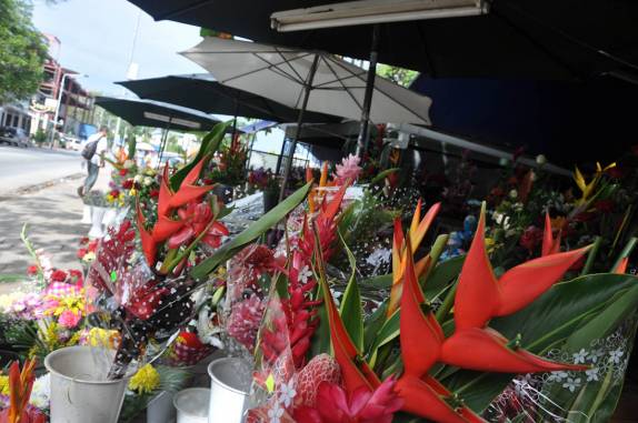 Flores, influência holandesa em Paramaribo, no Suriname